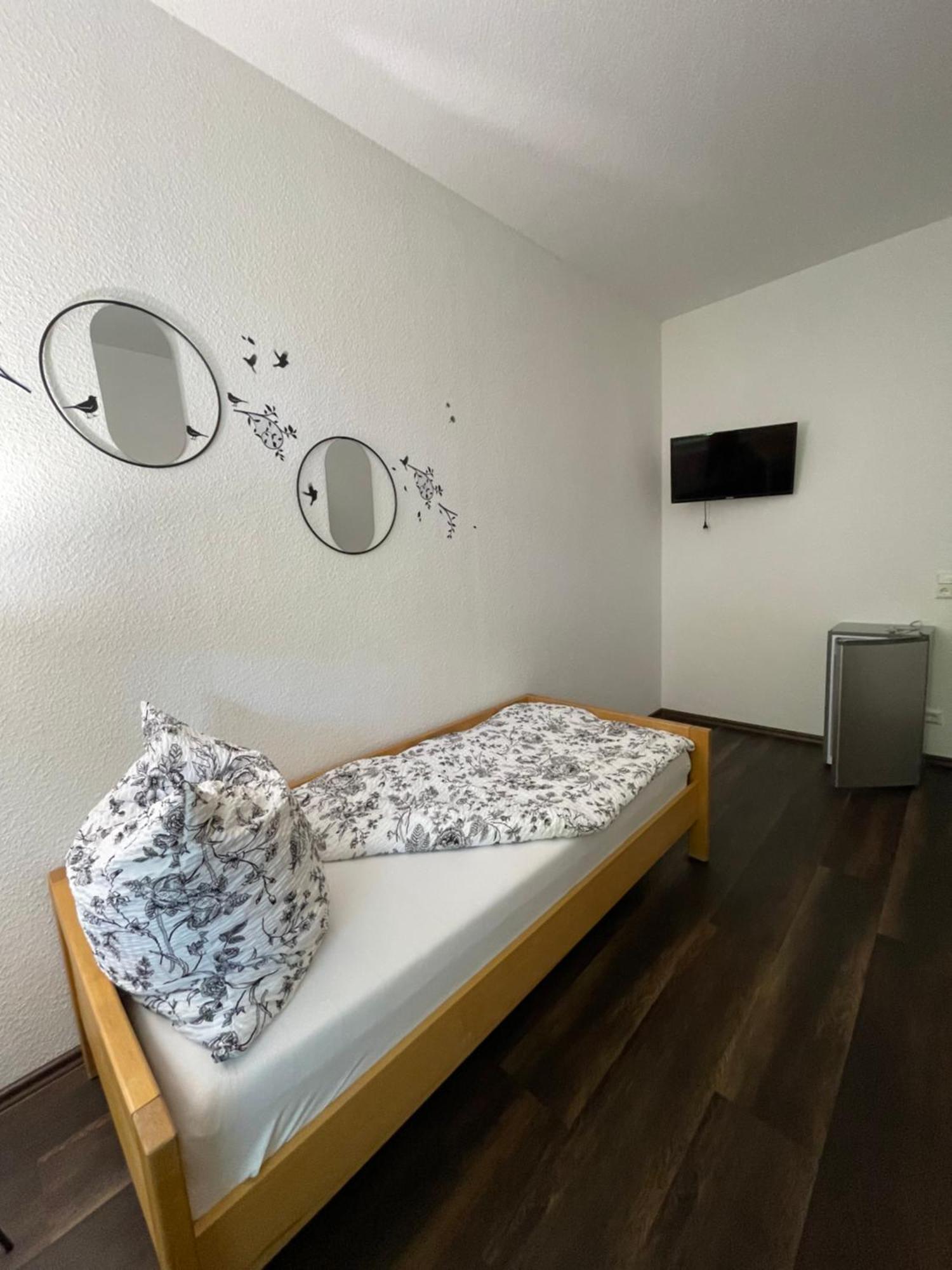 Rennsteighostel Ruhla Buitenkant foto