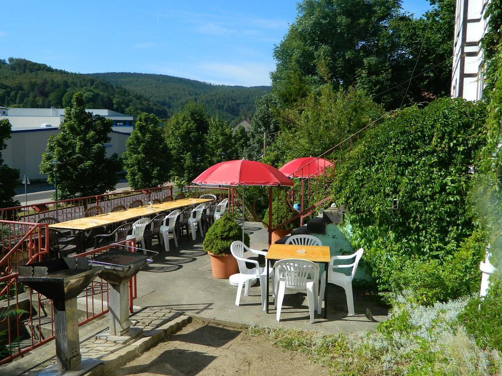 Rennsteighostel Ruhla Buitenkant foto