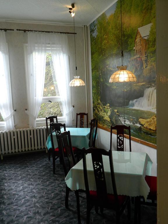 Rennsteighostel Ruhla Buitenkant foto