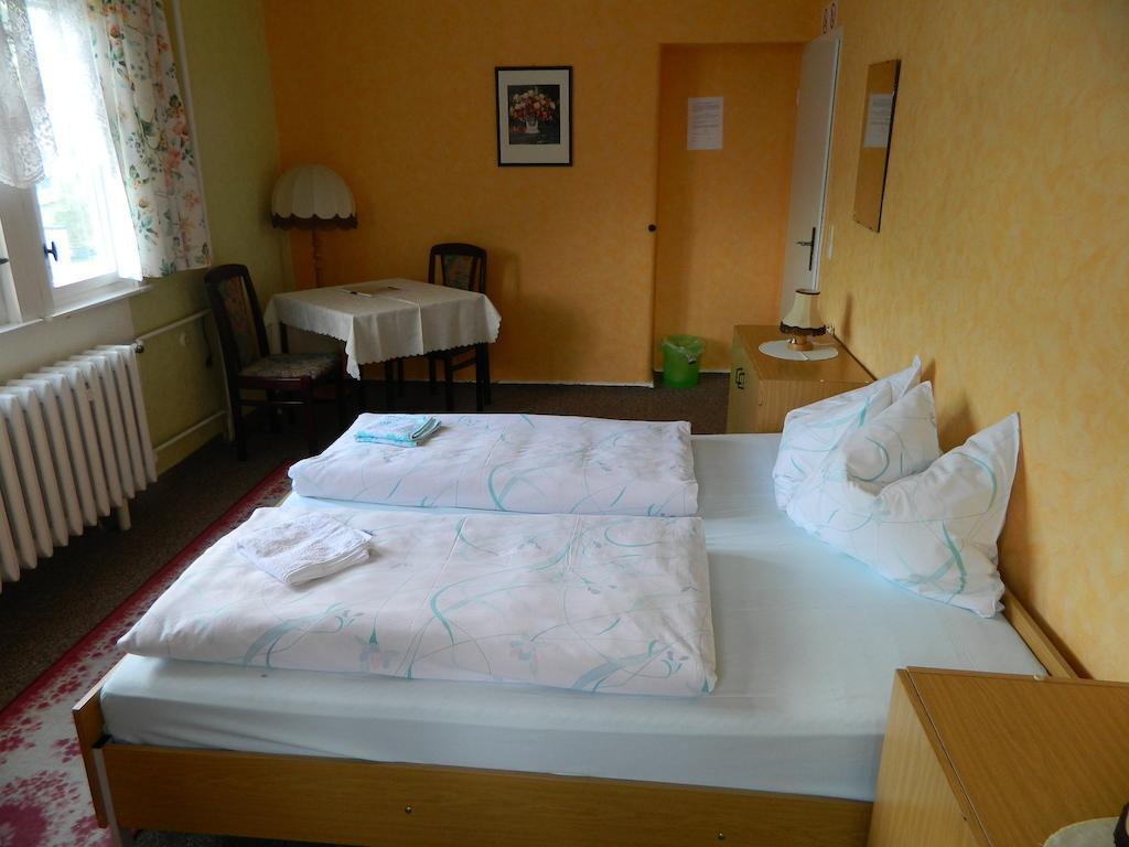 Rennsteighostel Ruhla Kamer foto